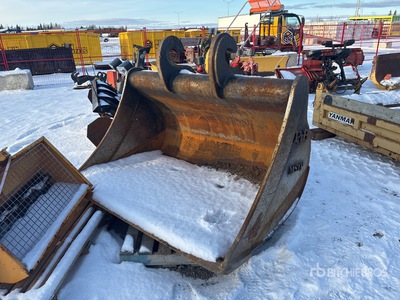 PJB 76 in 2.75 cyd Q/C Cleanup Bucket