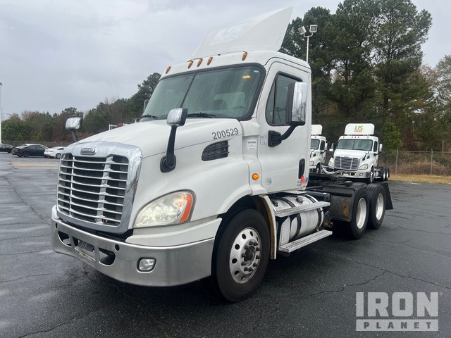 CAMIóN 2016 FREIGHTLINER
