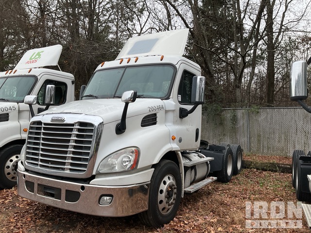 CAMIóN 2016 FREIGHTLINER