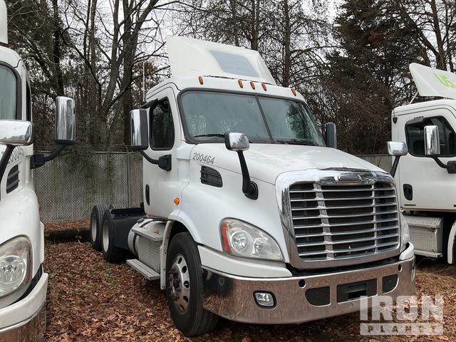 CAMIóN 2016 FREIGHTLINER