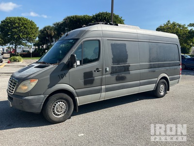2013 Freightliner F2CA170