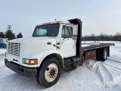 1995 International 4700 4x2 Flatbed Truck