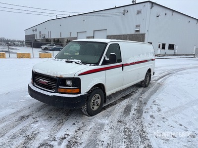 2011 GMC Savana 3500 Cargo Van