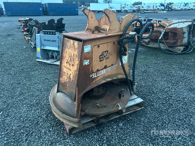 Division Inc XL 480 44 in Mulcher Attachment