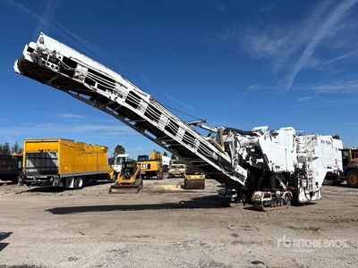 2017 Roadtec RX700E-3 Tracked آلات كشط الرصيف