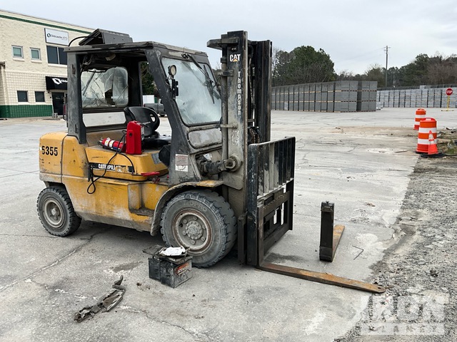 MONTACARGAS CATERPILLAR DP40K1