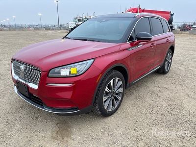 2021 Lincoln Corsair AWD を見 SUV