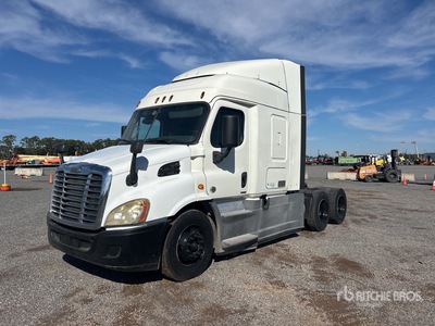 2018 Freightliner Cascadia 113 6x4 Tracteur Routier Couchette