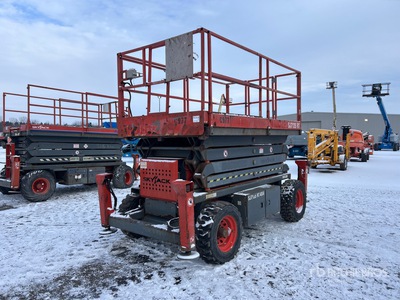 2015 Skyjack SJ7135 4x4 Dual Fuel Scissor Lift