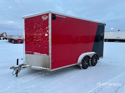 2020 Stealth 14 ft T/A مقطورة ذو كبينة مغلقة