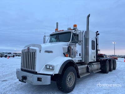 2012 Kenworth T800 8x6 Sleeper Winch Truck