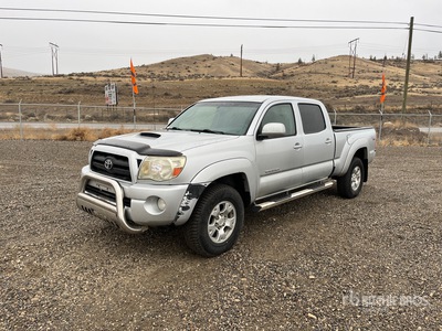 2007 Toyota Tacoma SR5 4x4 Crew Cab Pickup