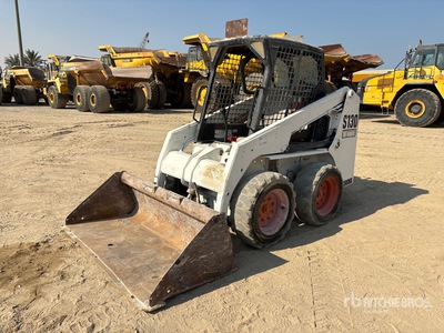 2006 Bobcat S130 を見 Skid-Steer Loader