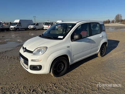 2013 Fiat Panda 自動車