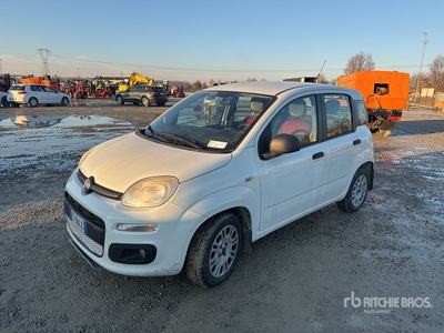 2013 Fiat Panda 自動車