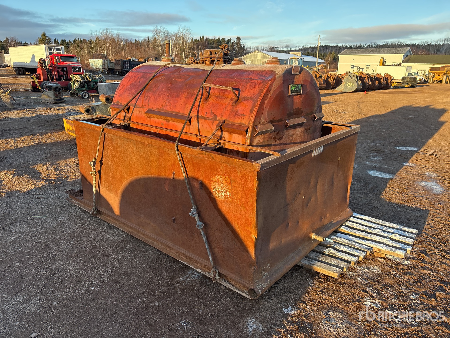 1992 2315 L Portable Steel Diesel Fuel Tank