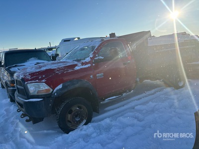 2012 Dodge 4500HD 4x4 Camión volquete (Inoperable)