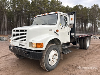 2000 International 4x2 Flatbed Dump Truck