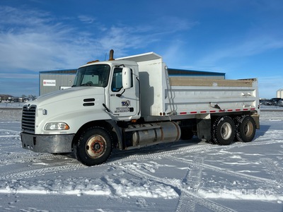 2005 Mack CXN613 6x4 Tipper Truck