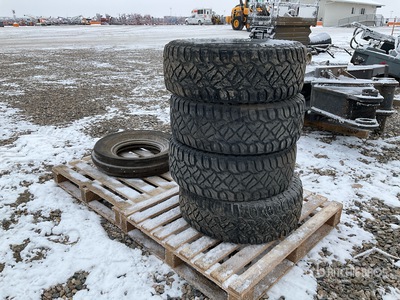 Quantity of (4) Sailun Terramax RT 275/65R18 Neumáticos