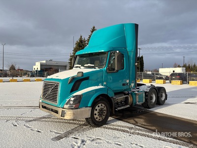 2018 Volvo D13 T/A Day Cab Truck Tractor