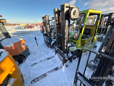 Mitsubishi Pneumatic Tire رافعة شوكية