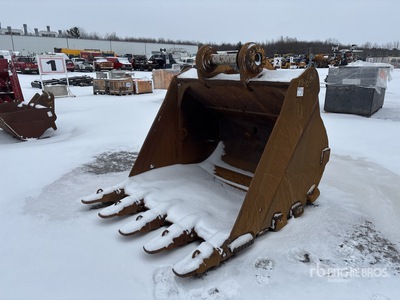 64 in Digging Excavator Bucket