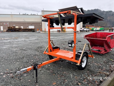 Solar を見 Arrow Board