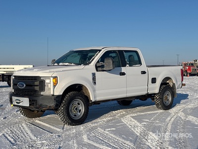 2017 Ford F-350 XL 4x4 Crew Cab Pickup