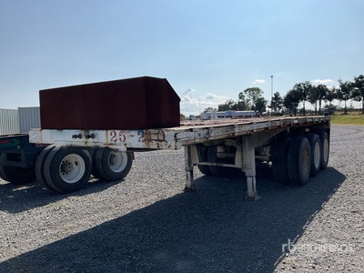 2012 Atro 47 t 26 ft Tri/A Plataforma / Flatbed Trailer