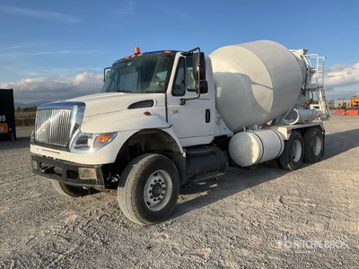 2007 International 7600 6x4 Camion Revolvedora de Concreto / Camion malaxeur