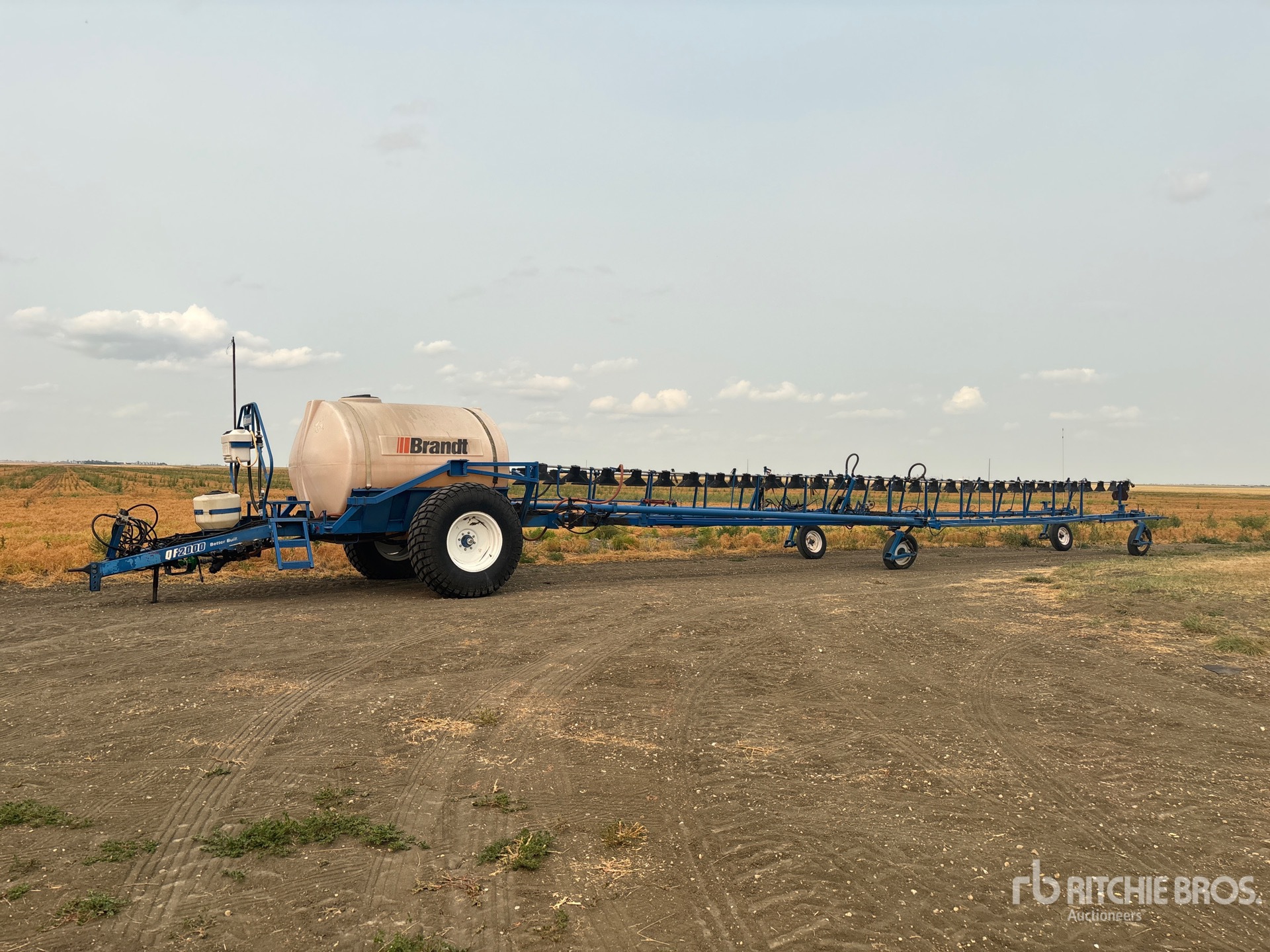 Brandt QF2000 90 ft Pull-Type Sprayer