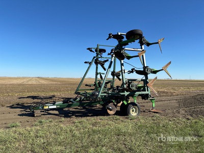 Noble 3000 30 ft Chisel Plow