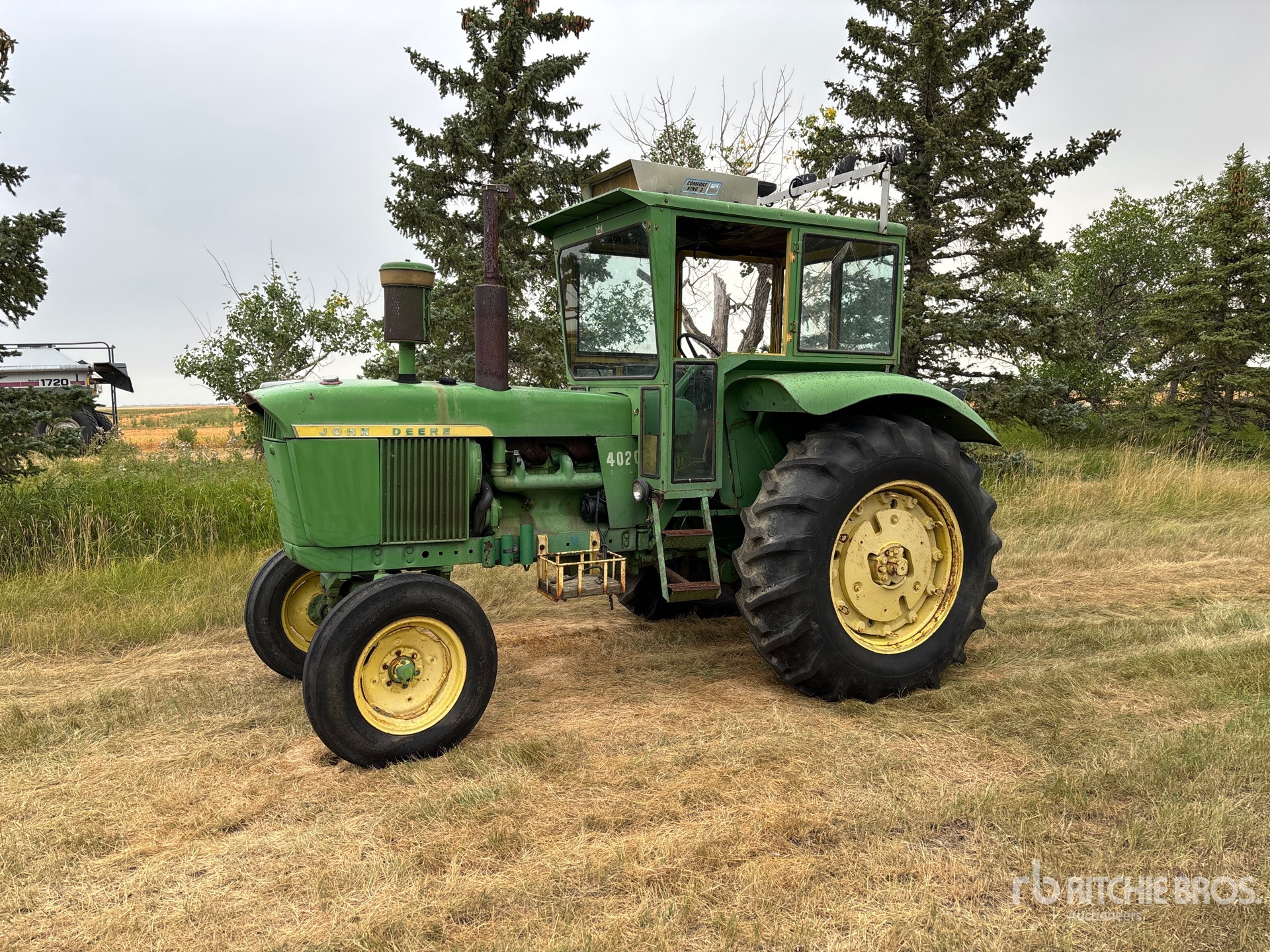 John Deere 4020 2WD Tractor (Inoperable)