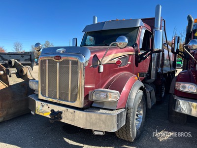 2017 Peterbilt 567 8x4 を見 Dump Truck (Inoperable)
