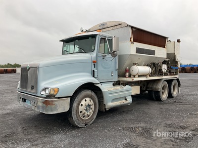 1998 International 9200 6x4 Camion con Mezclador Volumetrico / Camion bétonnière