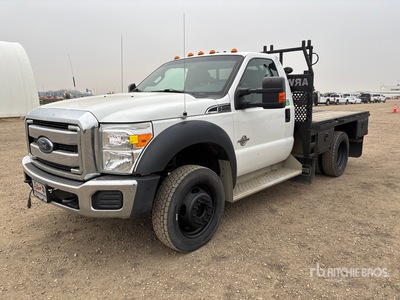 2015 Ford F-550 XLT 4x4 Flatbed Truck