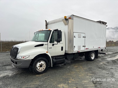 2007 International 4300 4x2 Service Gesloten vrachtwagen