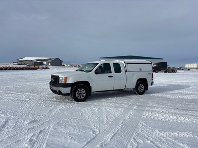 2013 GMC Sierra 1500 4x4 Extended Cab Pickup