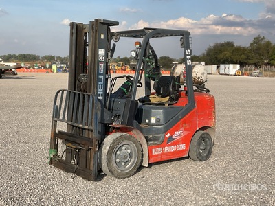 2022 Heli CPYD35-RC1H 7700 lb Cushion Tire Montacargas / Forklift