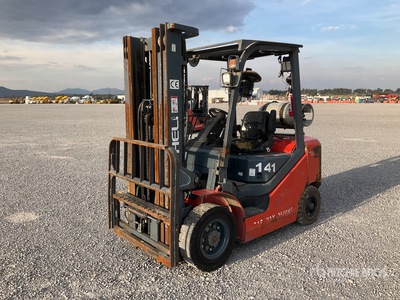 2020 Heli CPYD25-TY5 5500 lb Cushion Tire Montacargas / Forklift