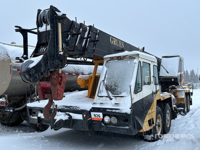 1981 P & H Omega T400 40 t 8x4 Hydrauliczny żuraw samochodowy (Inoperable)