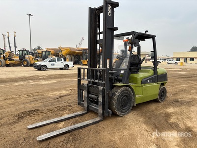 2018 Clark C55SD 5.5 ton رافعة شوكية