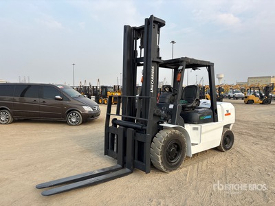 2022 UniCarrier D1F5F50U 5 ton Forklift