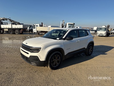 Jeep Avenger 1.2 TURBO LONGITUDE FWD 100CV を見 SUV