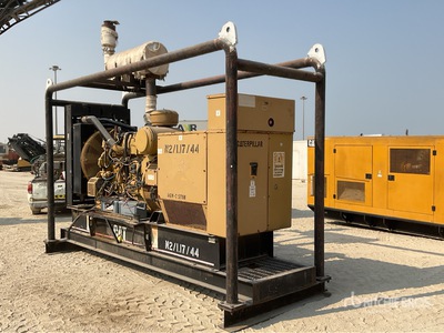 2004 Cat 450 410 kVA Skid-Mounted Zestaw prądotwórczy