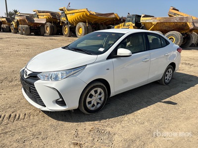 2021 Toyota Yaris 自動車