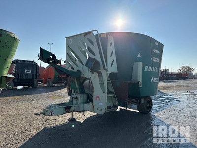 2004 Mutti MC13 Feed Wagon