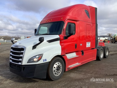 2019 Freightliner Cascadia 126 6x4 T/A Sleeper Truck Tractor