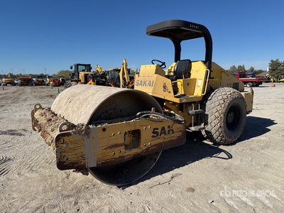 2010 Sakai SV505 Smooth Drum Compactor
